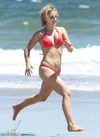 julianne hough in bikini rosso 24.jpg