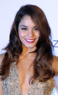 vanessa hudgens al gala 04.jpg