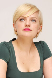 elisabeth moss al talk 03.jpg