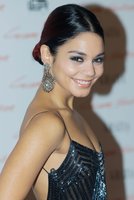 vanessa hudgens al grazia 09.jpg