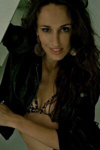 giulia ponsi in shoot 02.jpg
