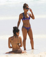 christina milian in bikini 07.jpg