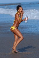 samantha mumba in bikini 04.jpg