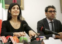 virgina-raggi-stefano-brinchi-01.jpg
