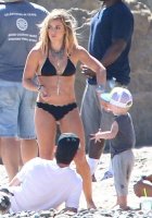 hilary duff in bikini 22.jpg