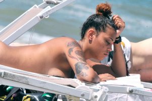 mara adriani al mare 16.jpg