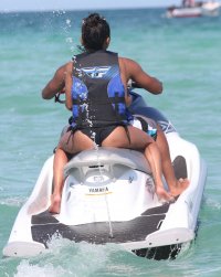 karrueche tran in bikini nero 14.jpg