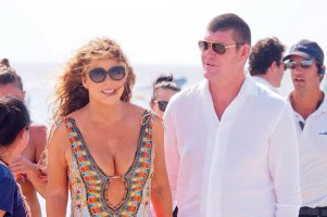 mariah carey in ibiza 08.jpg
