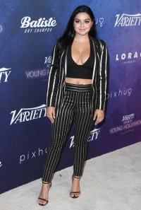 ariel winter al gala 32.jpg