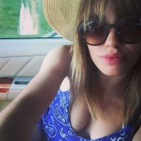 lali esposito con occhiali 02.jpg