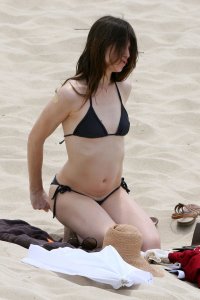 charlotte gainsbourg in bikini 17.jpg