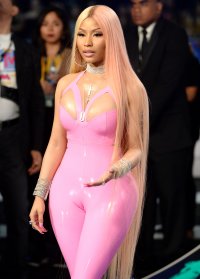 nicki minaj al gala 21.jpg