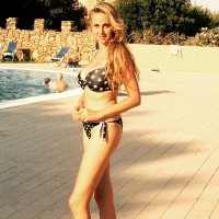 isabelle adriani in bikini 09.jpg
