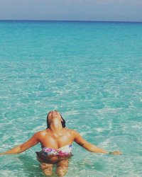 pamela petrarolo in acqua.jpg