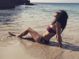 katia greco in bikini 06.jpg