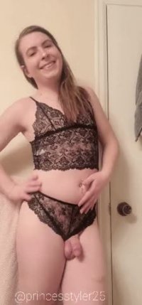 just-a-cute-girl-with-a-dick-6n7ojbglt4-298x640.jpg