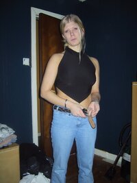 Homemade.SE.Pics.Blondie.Goes.Naked.06of22.jpg