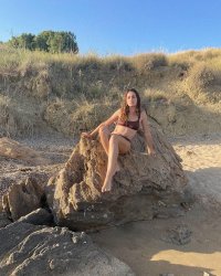 giusy buscemi in bikini 01.jpg