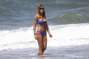 Serena_Autieri_bikini.jpg
