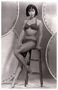 20 Yvonne Craig 2.jpg