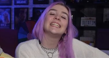 Screenshot_20220212-001038_YouTube.jpg