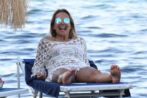 Barbara-DUrso-Feet-2874278.jpg