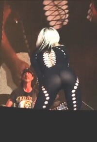 miley33.jpg