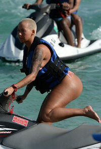 amber-rose4-o-644.jpg