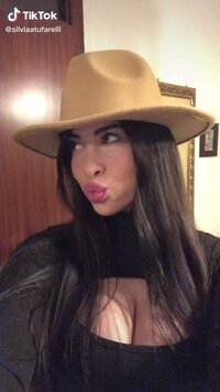 download (97)_Moment.jpg