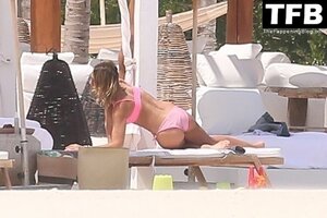 Jessica-Alba-Sexy-The-Fappening-Blog-21.jpg