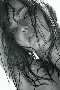 Miranda-Kerr-Topless-6.jpeg