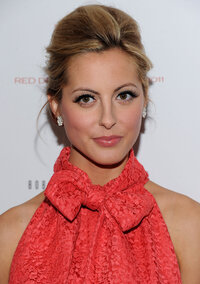 63456_MCFan_for_celeblounge10_02_201100_00_02_122_3lo.jpg