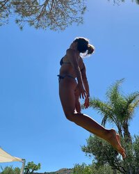 giulia vecchio in bikini 06.jpg