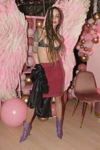 nina moric al gala 06.jpg