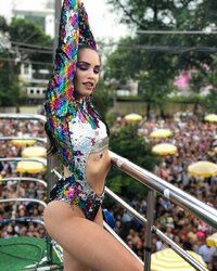 lali esposito in carnevale 02.jpg