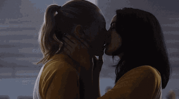 riverdale-veronica-lodge.gif
