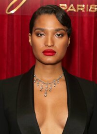 indya moore al gala 03.jpg