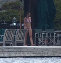 cindy crawford in bikini (06).jpg