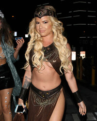 chanel west coast in street 06.jpg