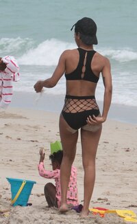 teyana taylor in bikini 08.jpg