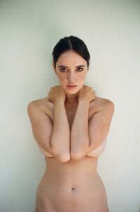 sara malakul lane in shoot 05.jpg