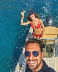 valentina romani in bikini 02.jpg