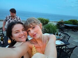selenagomez_1694902764418.jpg
