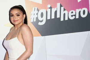 ariel winter al gala (01).jpg